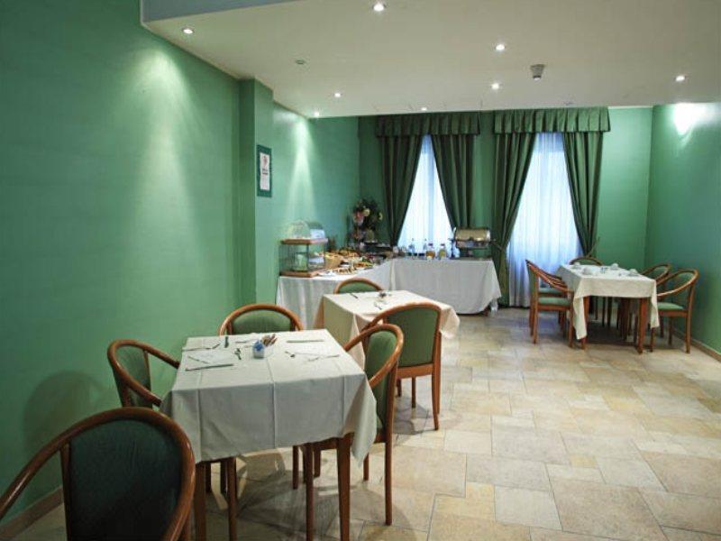 Hotel Lux Alessandria Exterior foto